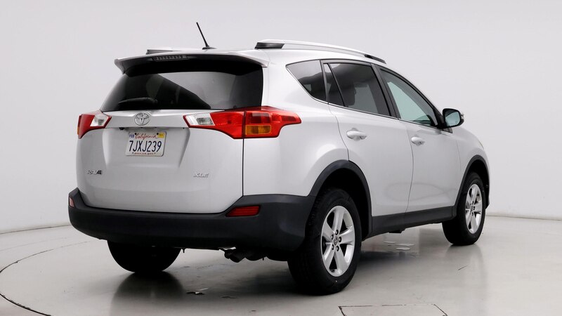 2015 Toyota RAV4 XLE 8