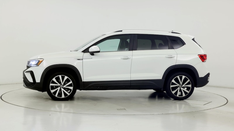 2022 Volkswagen Taos SE 3