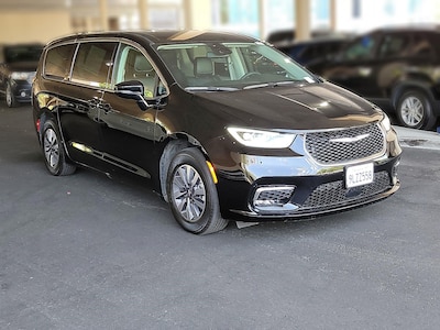 2024 Chrysler Pacifica Hybrid Select -
                Fremont, CA