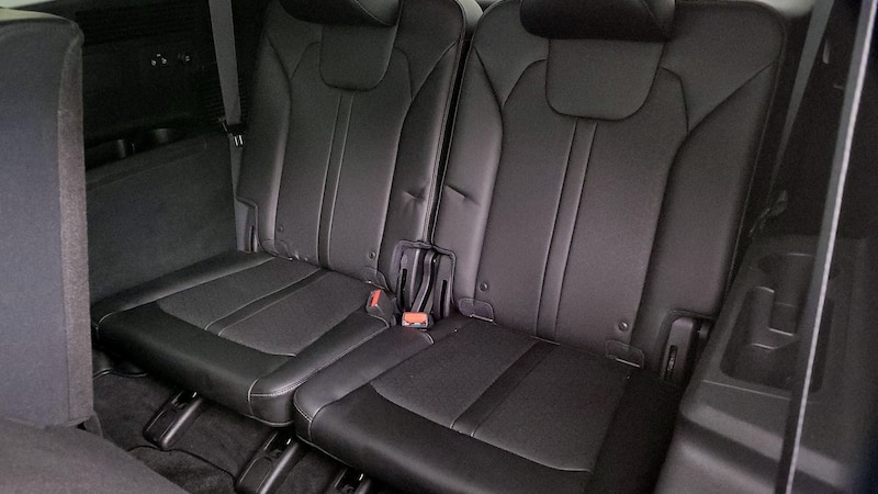 2022 Kia Sorento S 21