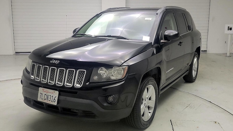 2015 Jeep Compass Latitude Hero Image