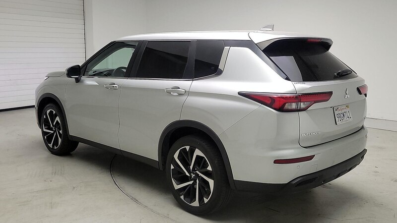 2022 Mitsubishi Outlander SE 7