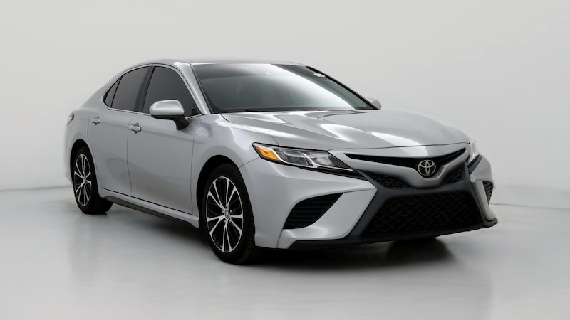 2019 Toyota Camry SE Hero Image