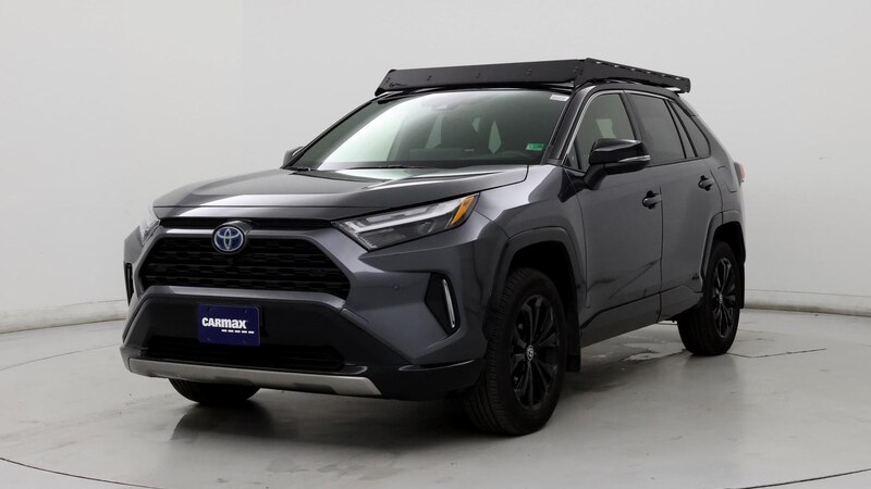 2024 Toyota RAV4 XSE 4