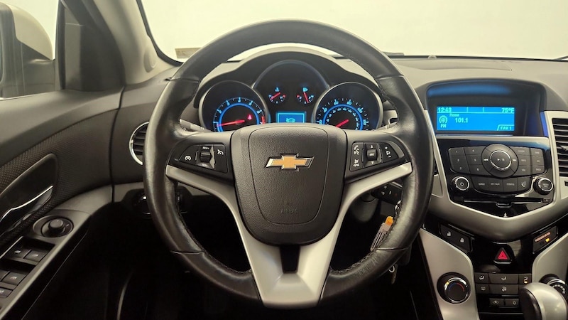 2014 Chevrolet Cruze LT 10