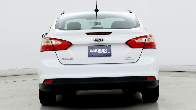 2014 Ford Focus SE 6