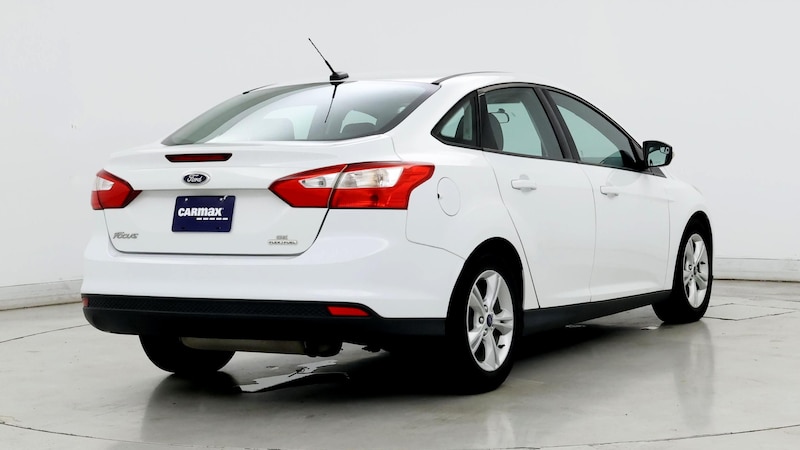 2014 Ford Focus SE 8