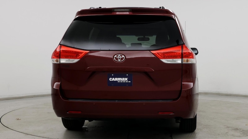 2014 Toyota Sienna XLE 6