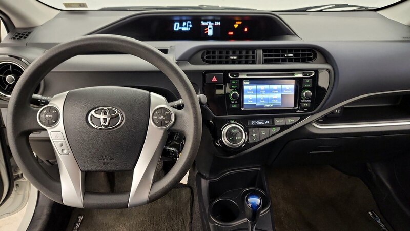 2015 Toyota Prius c Two 9