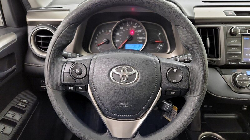 2015 Toyota RAV4 XLE 10