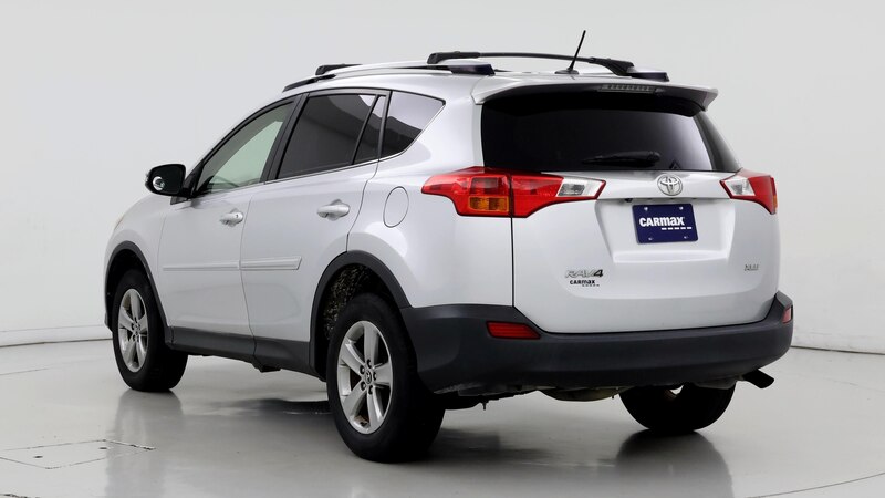 2015 Toyota RAV4 XLE 2