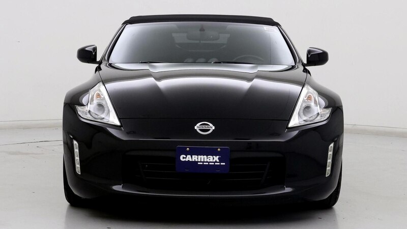 2015 Nissan Z Sport 5