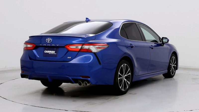 2019 Toyota Camry SE 8