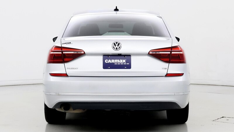 2019 Volkswagen Passat Wolfsburg Edition 6