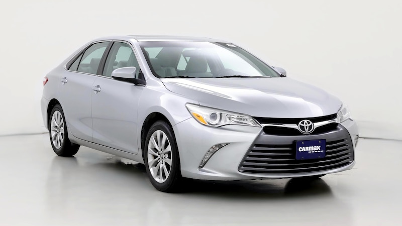 2015 Toyota Camry XLE Hero Image