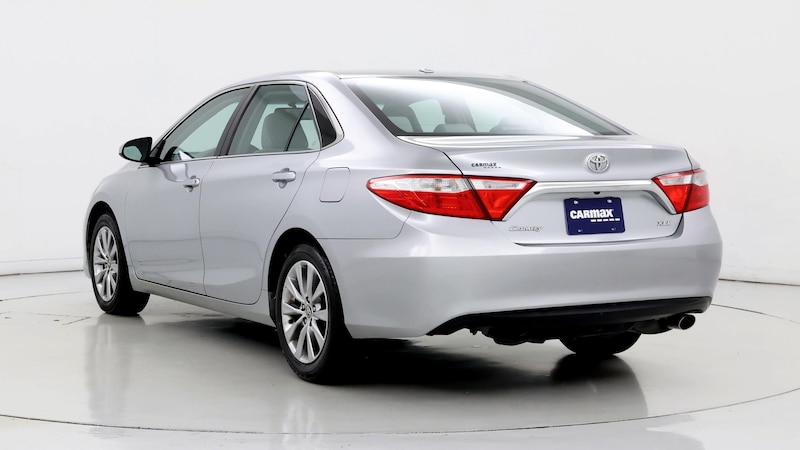 2015 Toyota Camry XLE 2