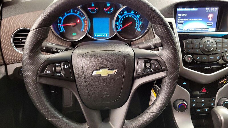 2015 Chevrolet Cruze LT 10