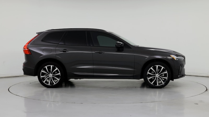 2023 Volvo XC60 B5 Plus 7