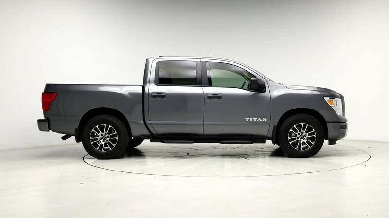 2023 Nissan Titan SV 7