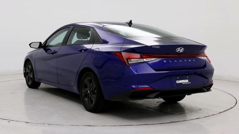 2023 Hyundai Elantra SEL 2