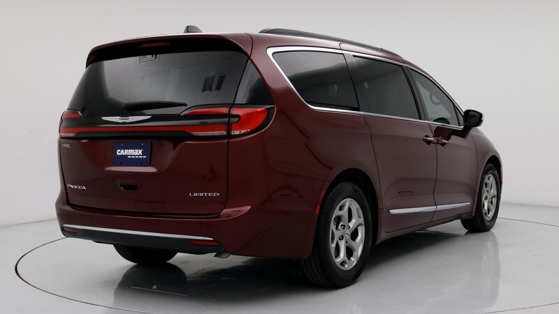 2023 Chrysler Pacifica Limited 8