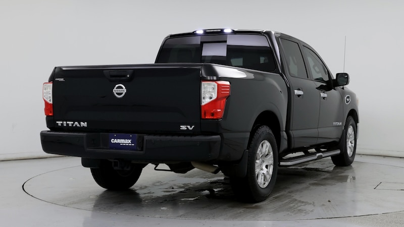 2017 Nissan Titan SV 8