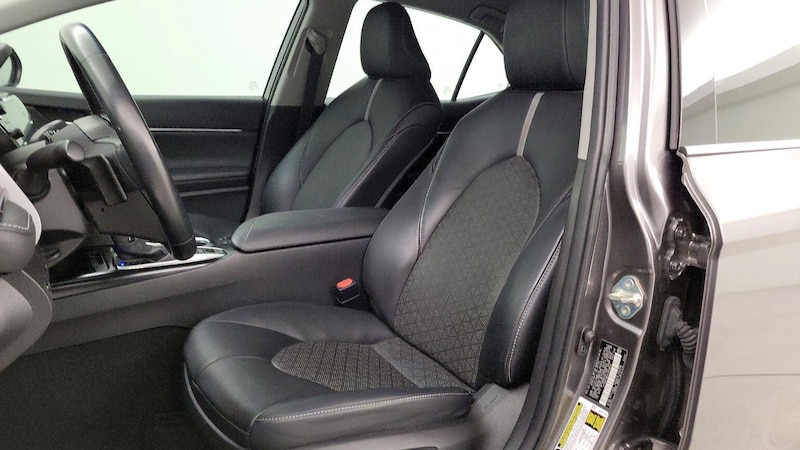 2020 Toyota Camry XSE 11