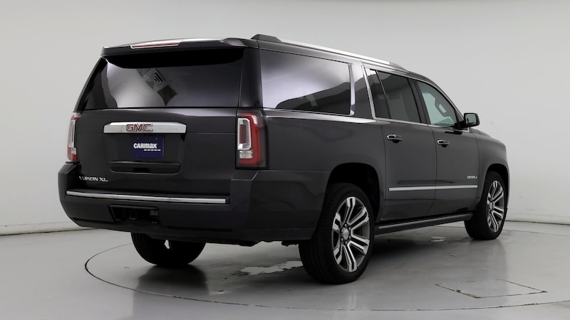 2017 GMC Yukon XL Denali 8