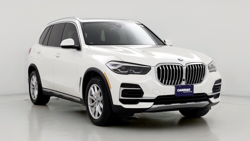 2022 BMW X5 sDrive40i Hero Image