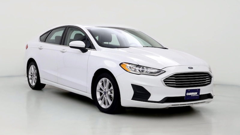 2020 Ford Fusion SE Hero Image