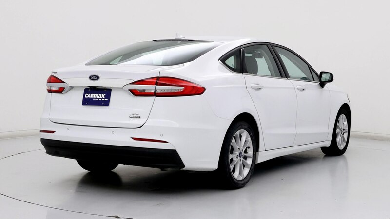 2020 Ford Fusion SE 8