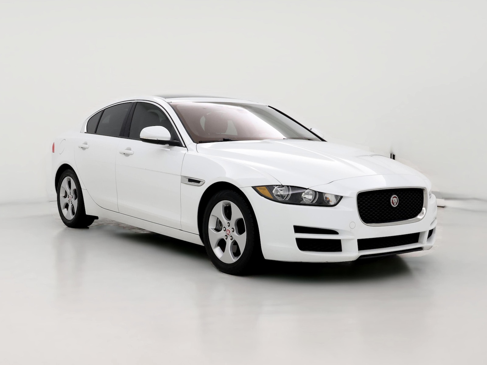 2018 Jaguar XE