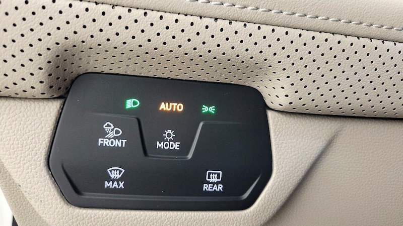 2024 Volkswagen Atlas SE 13