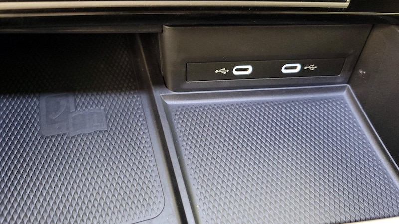 2024 Volkswagen Atlas SE 18