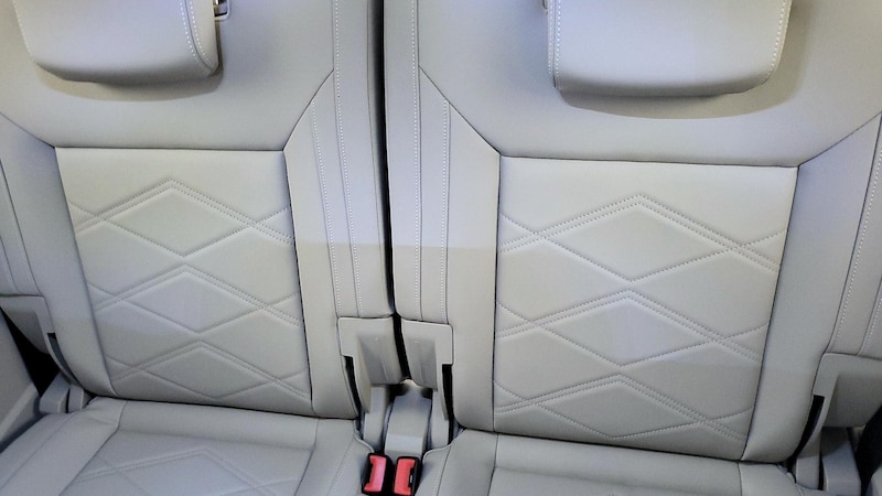 2024 Volkswagen Atlas SE 20