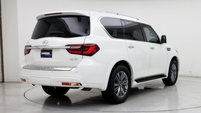 2022 INFINITI QX80 Luxe 8