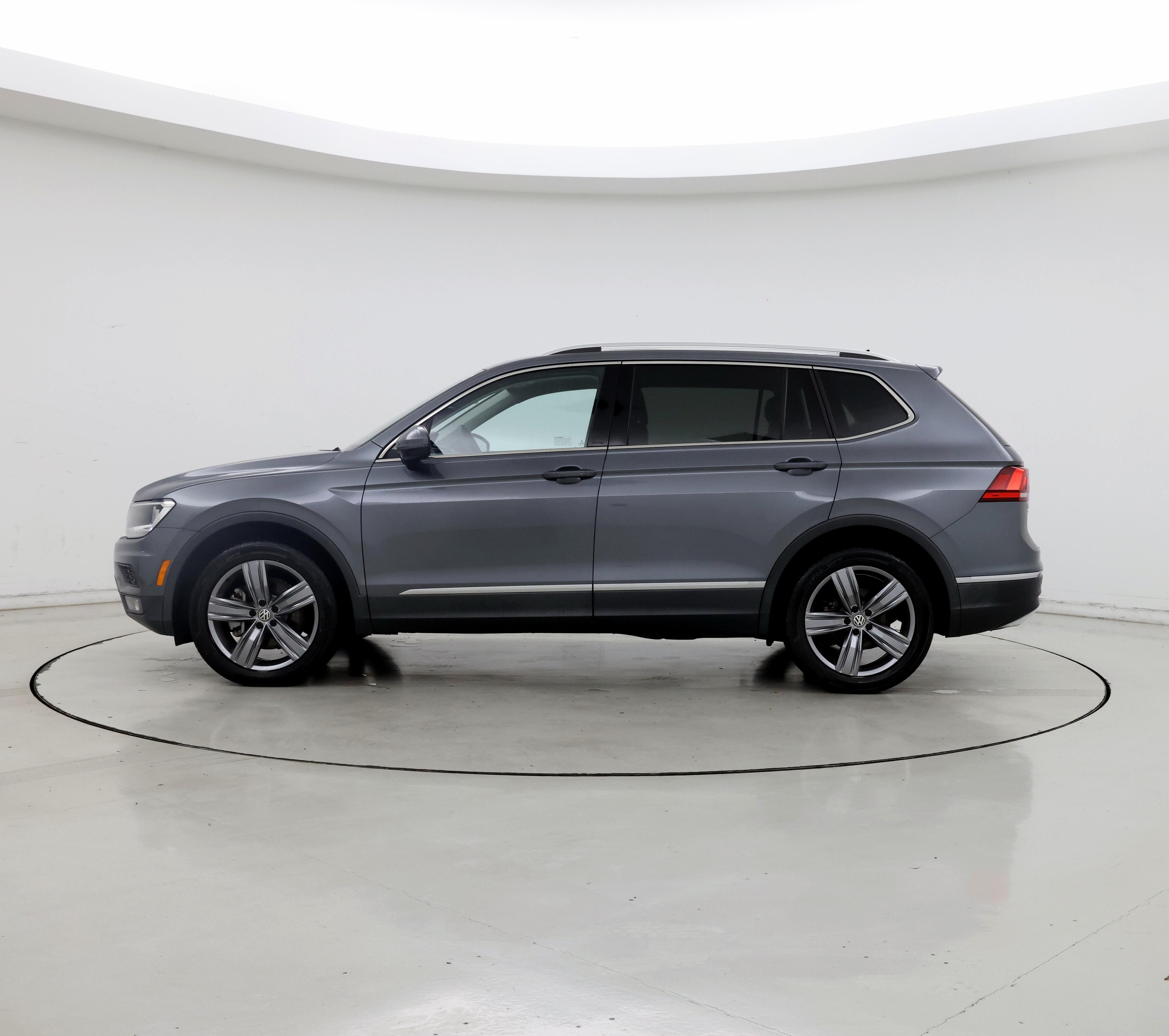 Thumbnail: 2021 Volkswagen Tiguan - 3