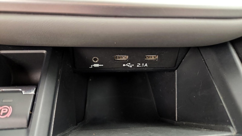 2020 Subaru Legacy  18