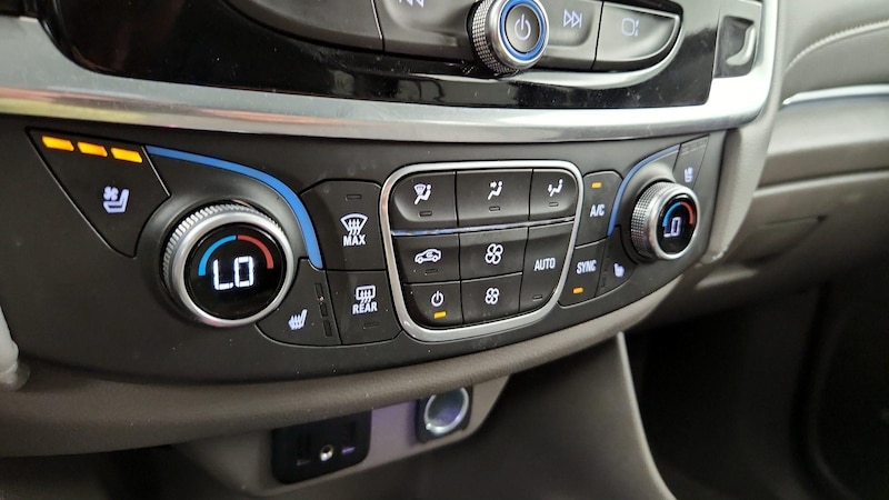 2019 Chevrolet Traverse Premier 17