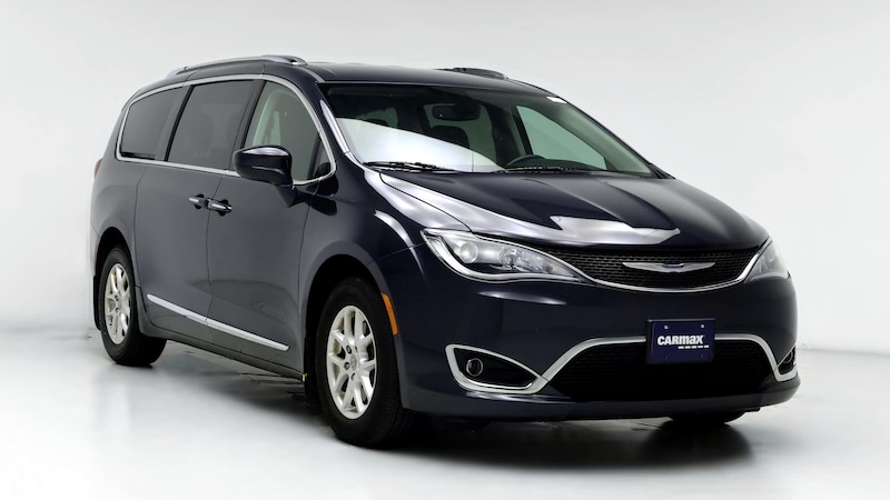 2020 Chrysler Pacifica Touring L Hero Image