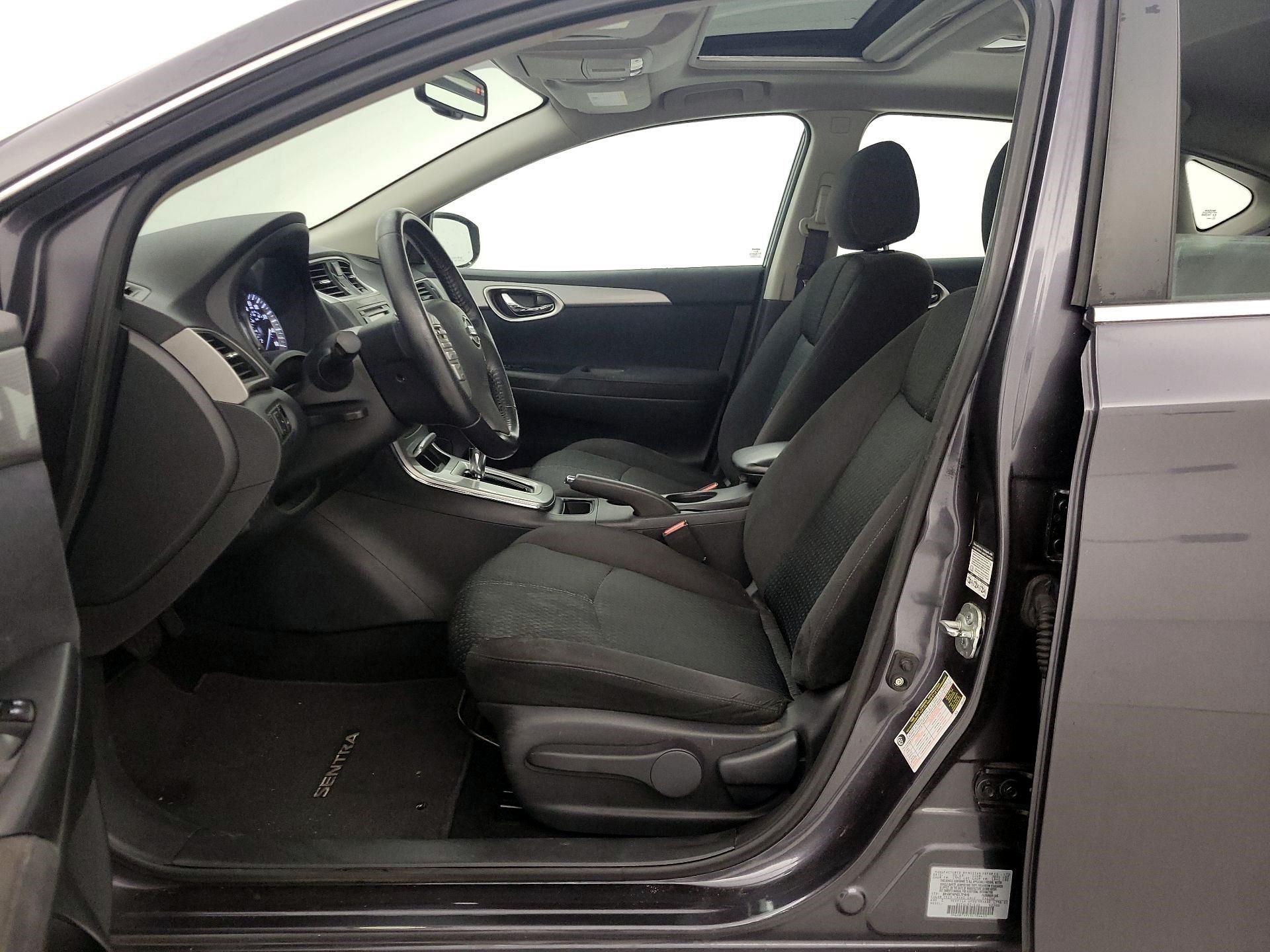 Thumbnail: 2013 Nissan Sentra - 11