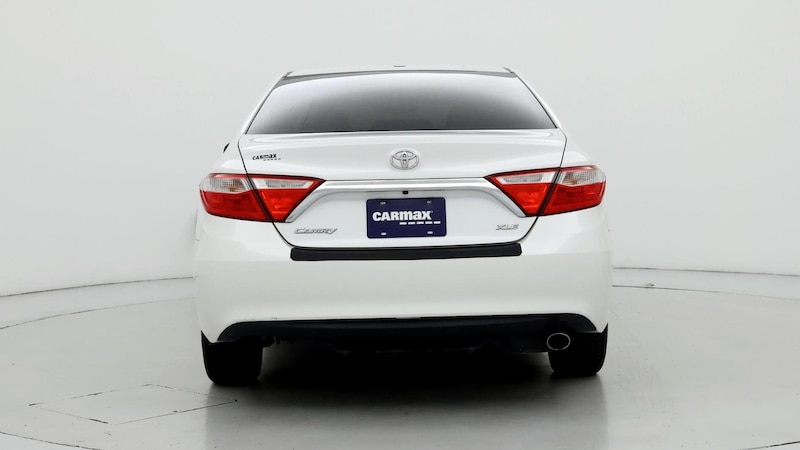 2016 Toyota Camry XLE 6