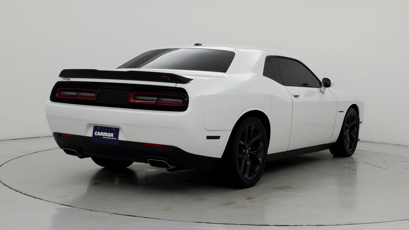 2021 Dodge Challenger R/T 8