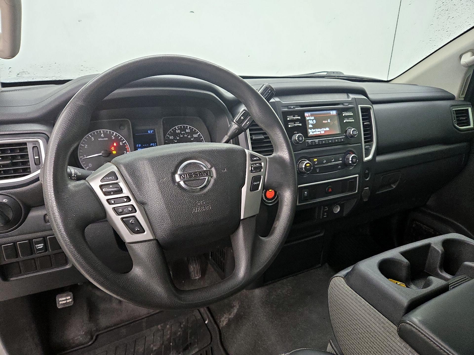 Thumbnail: 2017 Nissan Titan - 9