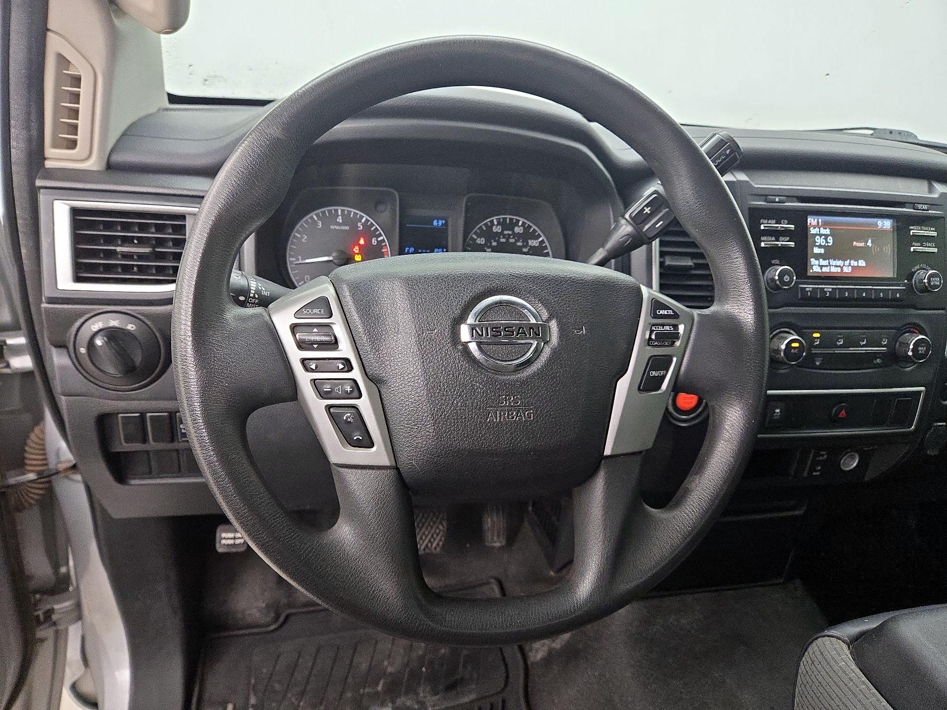 Thumbnail: 2017 Nissan Titan - 10