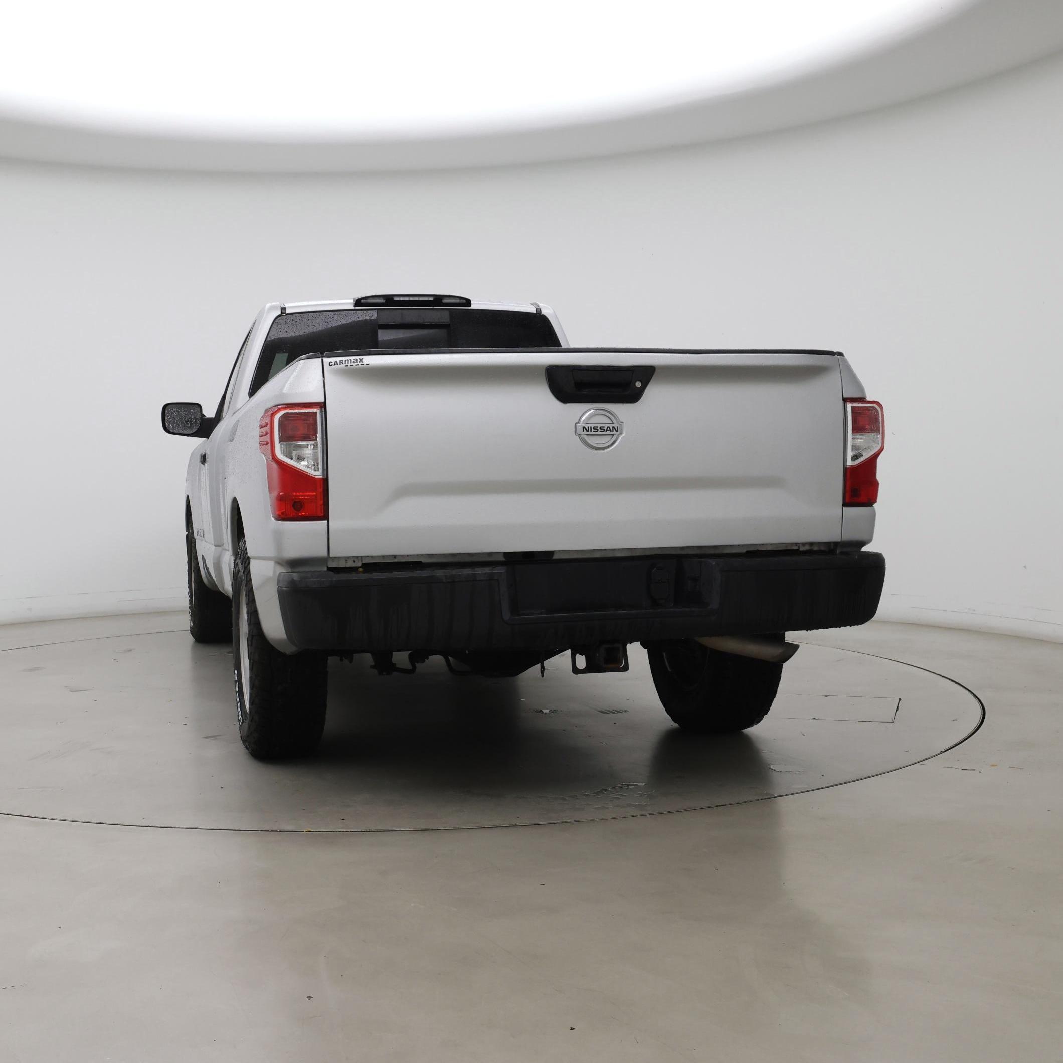 Thumbnail: 2017 Nissan Titan - 6