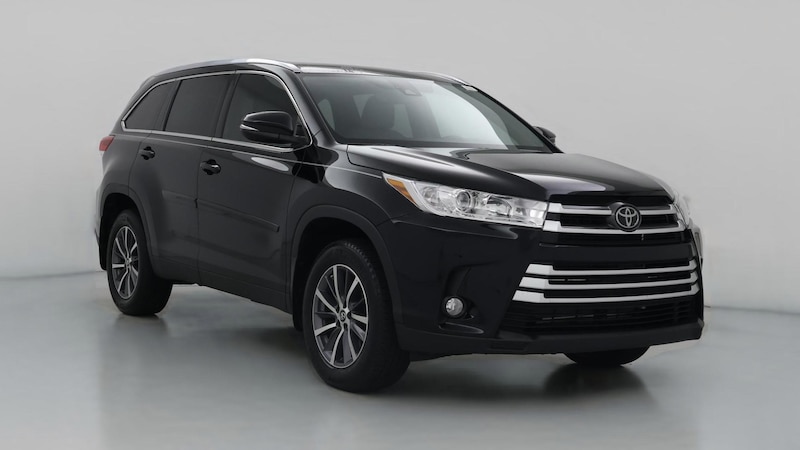 2019 Toyota Highlander XLE Hero Image