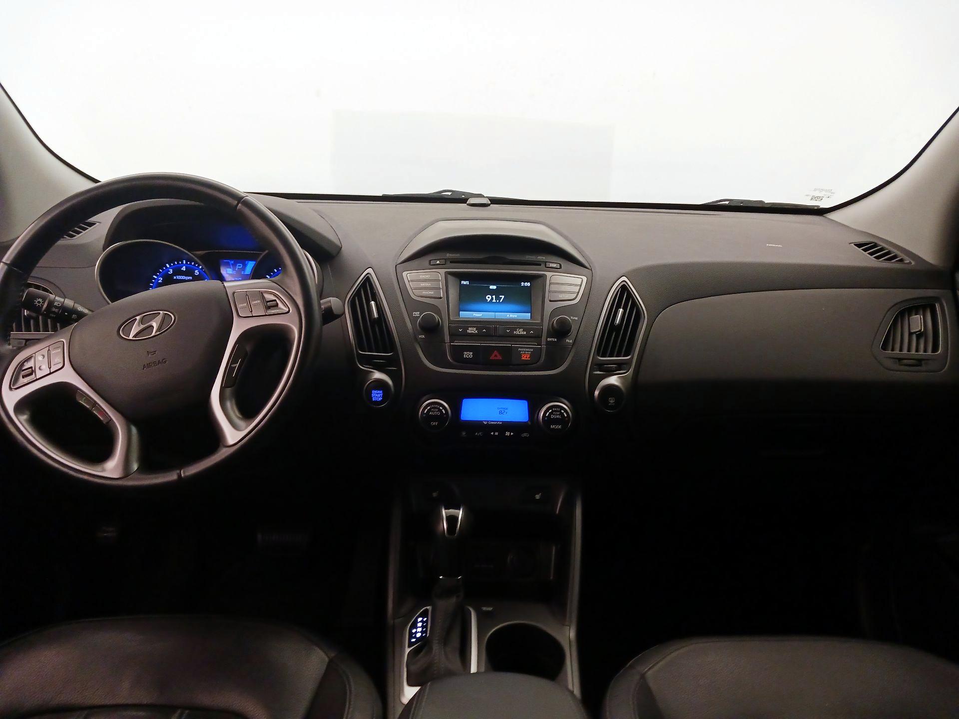 Thumbnail: 2014 Hyundai Tucson - 9