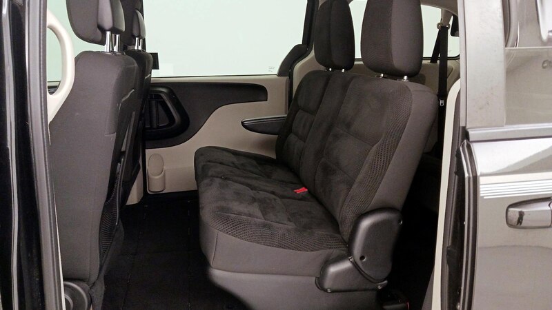 2018 Dodge Grand Caravan SE 19