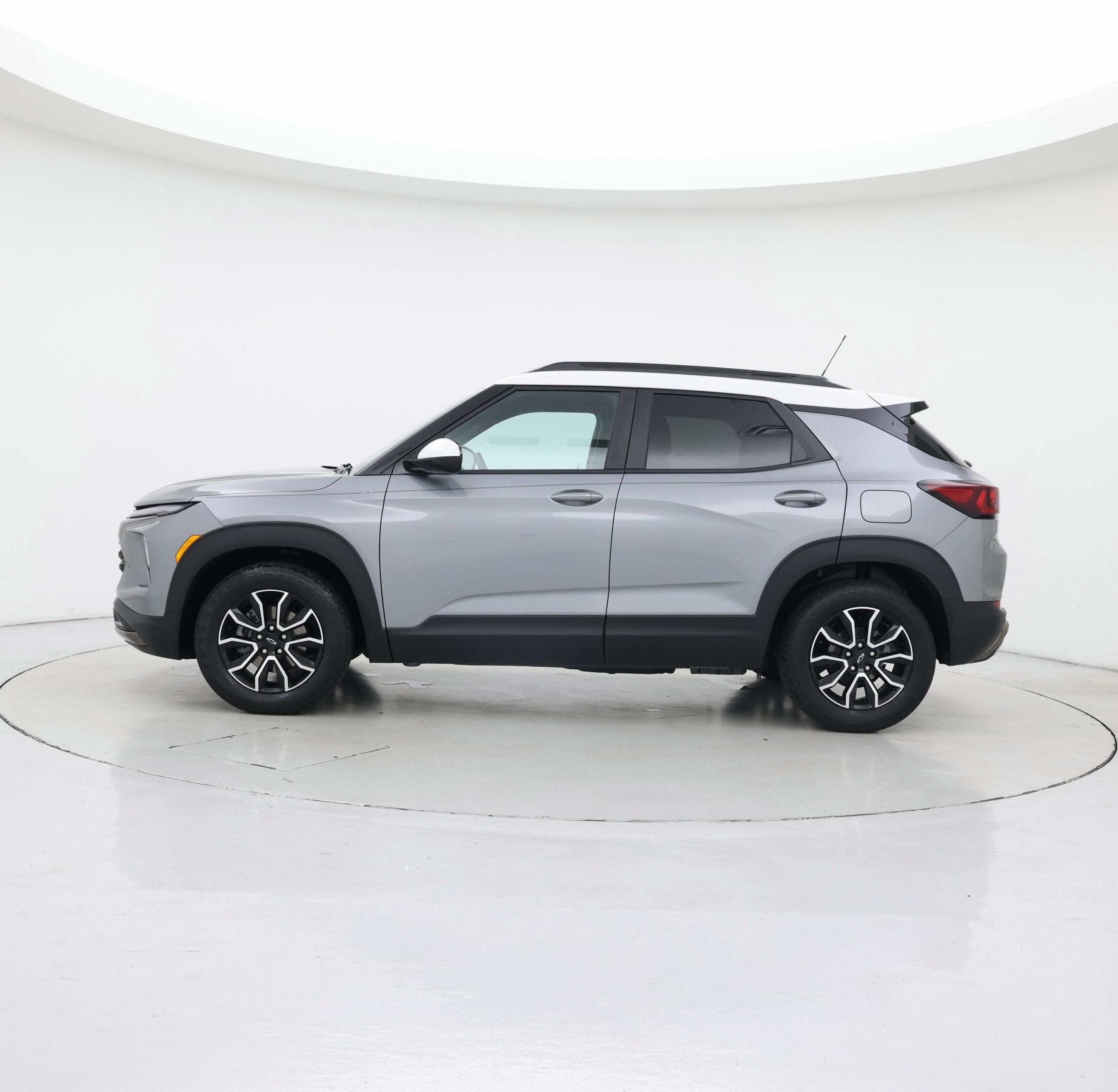 Thumbnail: 2025 Chevrolet TrailBlazer - 3